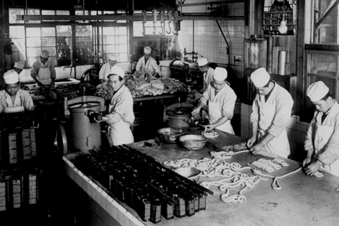 創業当時の製造現場の様子